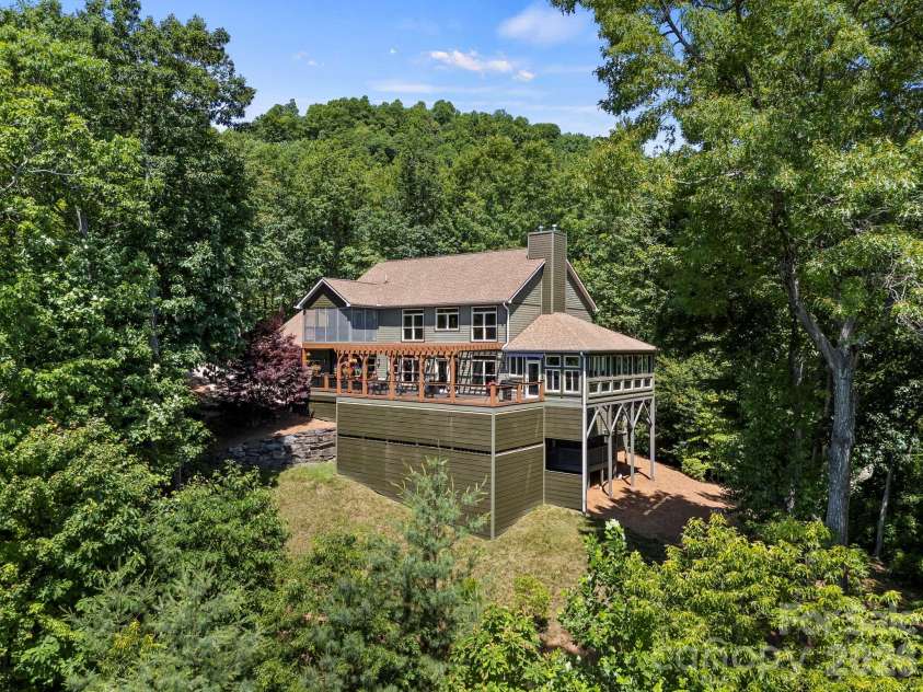 426 Eagle Ridge Road, Zirconia, NC 28790.  MLS# CAR4390931, YatesRealty ID 29515. 