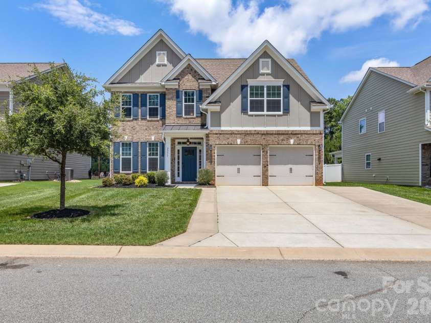2377 Seagull Drive, Denver, NC 28037.  MLS# CAR4388549, YatesRealty ID 29517. 