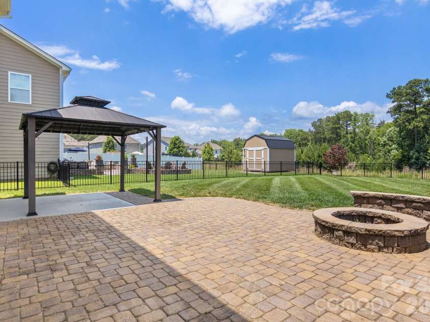 2377 Seagull Drive, Denver, NC 28037.  MLS# CAR4388549, YatesRealty ID 29517. 