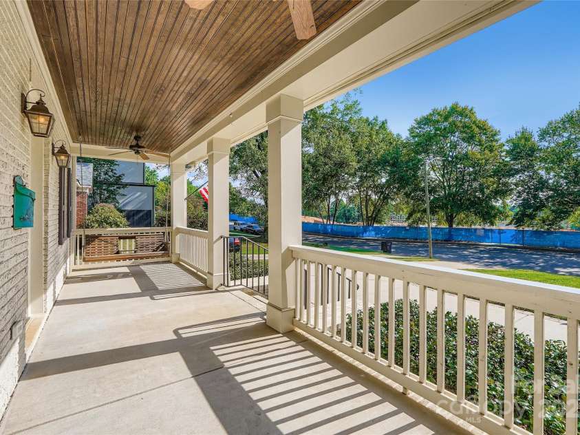 3826 Haven Drive, Charlotte, NC 28209.  MLS# CAR4286132, YatesRealty ID 29518. 