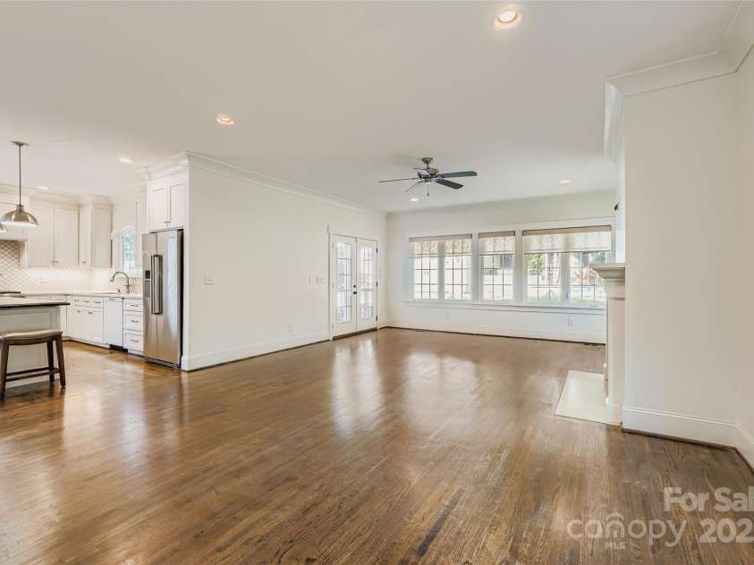 3826 Haven Drive, Charlotte, NC 28209.  MLS# CAR4286132, YatesRealty ID 29518. 