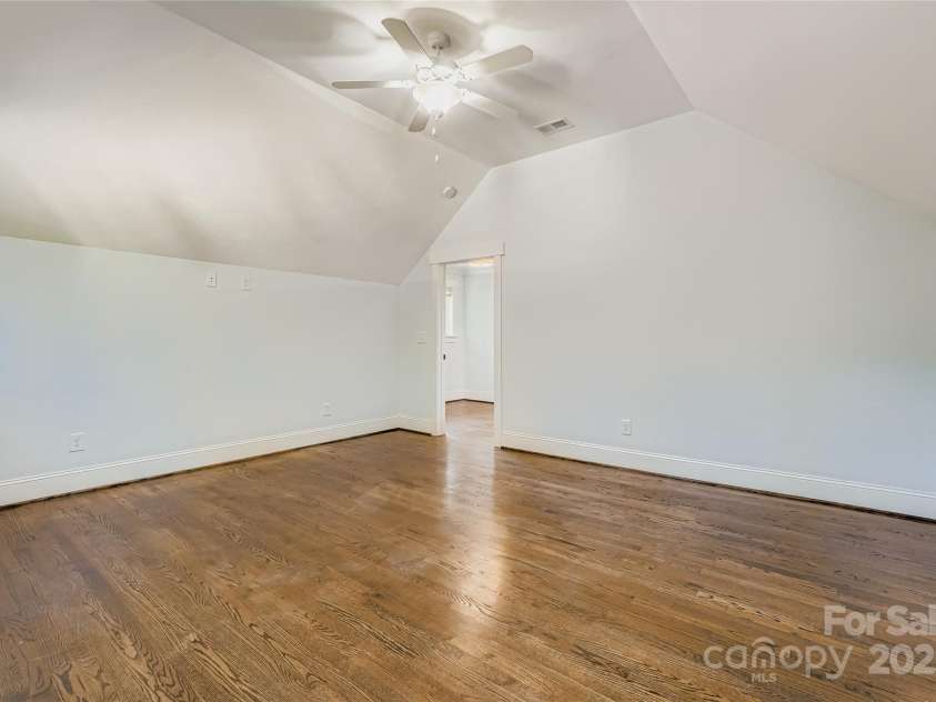 3826 Haven Drive, Charlotte, NC 28209.  MLS# CAR4286132, YatesRealty ID 29518. 