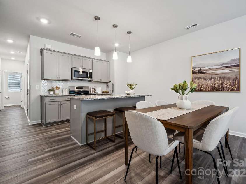 4738 Lakeview Road, Charlotte, NC 28216.  MLS# CAR4256626, YatesRealty ID 29519. REPRESENTATIVE PHOTO ONLY