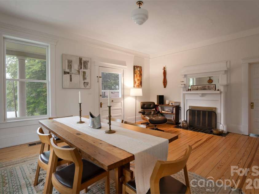 600 Main Street, Brevard, NC 28712.  MLS# CAR4368394, YatesRealty ID 29519. 