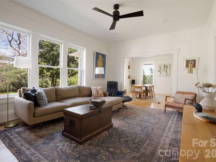 600 Main Street, Brevard, NC 28712.  MLS# CAR4368394, YatesRealty ID 29519. 