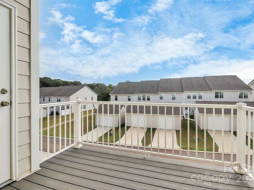 133 Morning Gap Parkway, Fort Mill, SC 29715.  MLS# CAR4208243, YatesRealty ID 2952. 