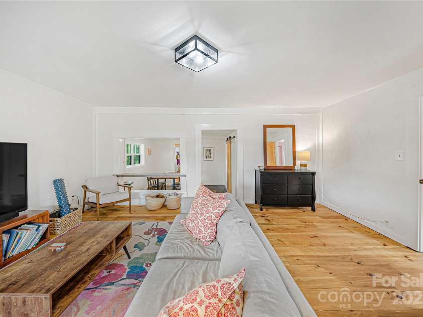 20 Indian Camp Branch Road, Weaverville, NC 28787.  MLS# CAR4303933, YatesRealty ID 2952. 