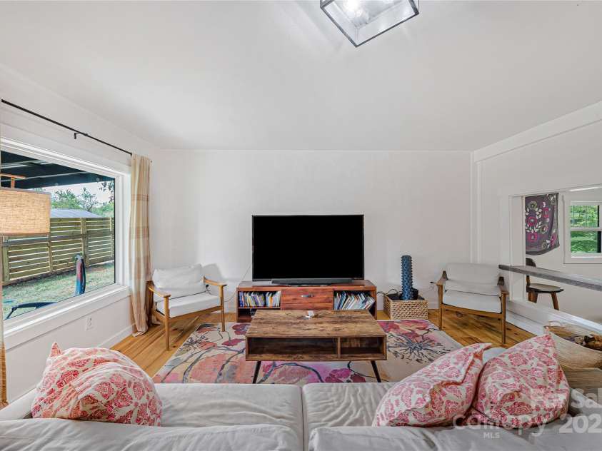 20 Indian Camp Branch Road, Weaverville, NC 28787.  MLS# CAR4303933, YatesRealty ID 2952. 