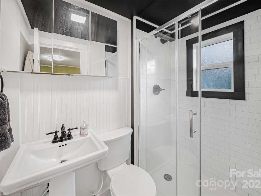 20 Indian Camp Branch Road, Weaverville, NC 28787.  MLS# CAR4303933, YatesRealty ID 2952. 