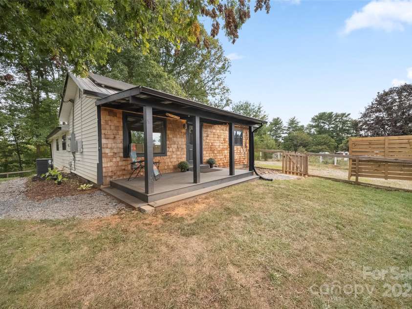 20 Indian Camp Branch Road, Weaverville, NC 28787.  MLS# CAR4303933, YatesRealty ID 2952. 