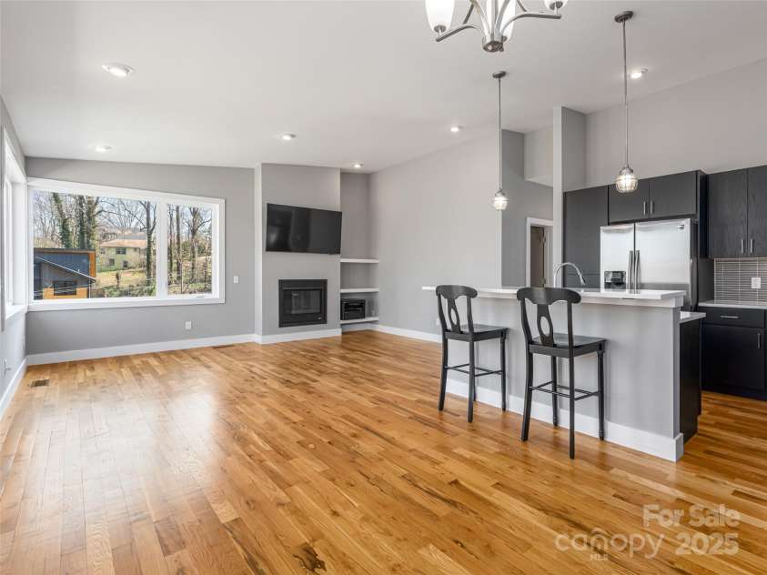 7 Mauricet Lane, Asheville, NC 28806.  MLS# CAR4241872, YatesRealty ID 2952. 