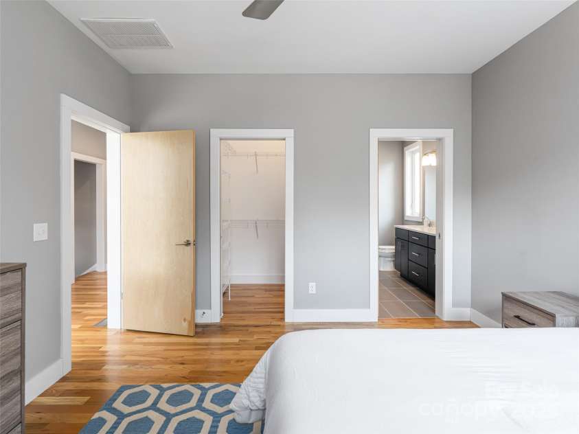 7 Mauricet Lane, Asheville, NC 28806.  MLS# CAR4241872, YatesRealty ID 2952. 