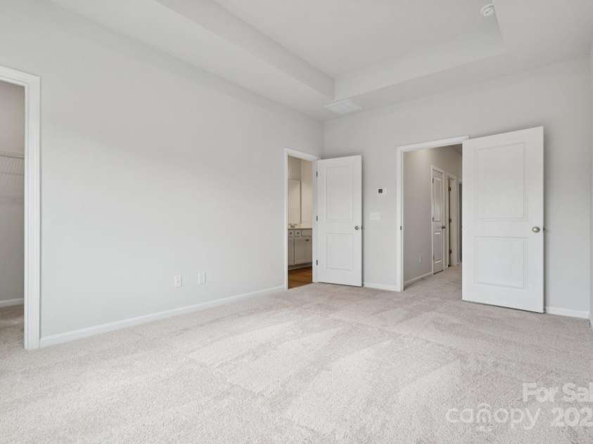 4742 Lakeview Road, Charlotte, NC 28216.  MLS# CAR4261326, YatesRealty ID 29520. Primary Bedroom