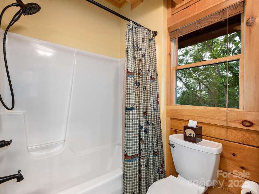 1208 Scenic Vista Drive, Nebo, NC 28761.  MLS# CAR4286631, YatesRealty ID 29521. 