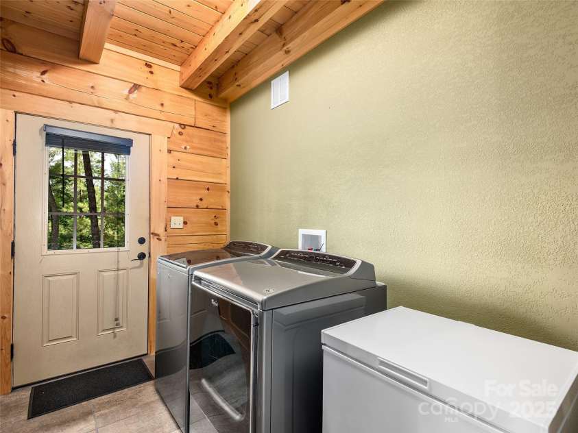 1208 Scenic Vista Drive, Nebo, NC 28761.  MLS# CAR4286631, YatesRealty ID 29521. 