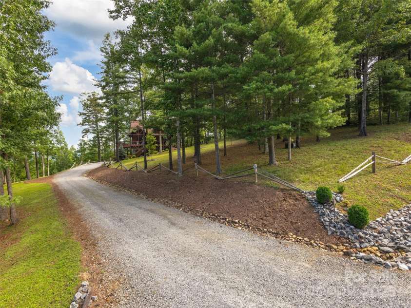 1208 Scenic Vista Drive, Nebo, NC 28761.  MLS# CAR4286631, YatesRealty ID 29521. 
