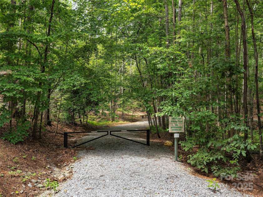 1208 Scenic Vista Drive, Nebo, NC 28761.  MLS# CAR4286631, YatesRealty ID 29521. 