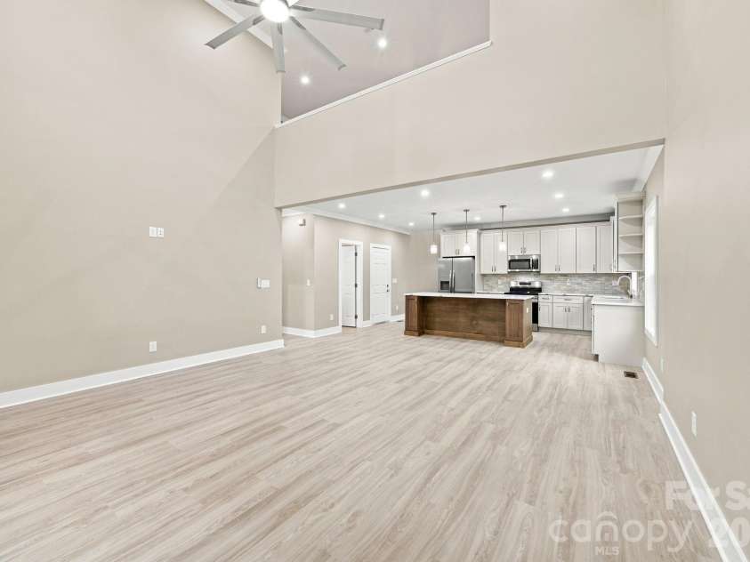 135 Elmwood Road, Statesville, NC 28625.  MLS# CAR4391548, YatesRealty ID 29521. 