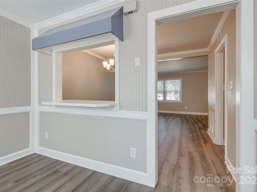 4705 Old Lantern Way, Charlotte, NC 28212.  MLS# CAR4286575, YatesRealty ID 29522. 