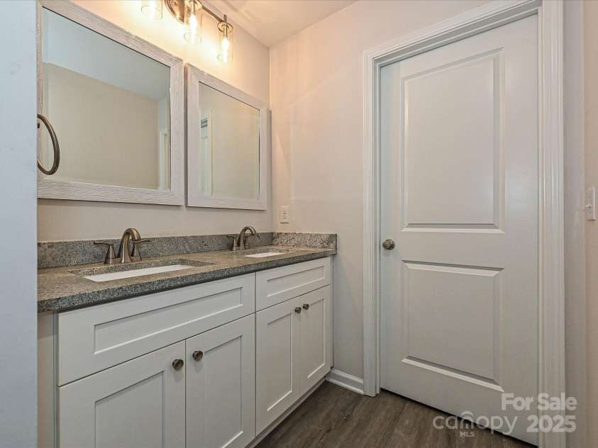 285 Hannah Avenue, Salisbury, NC 28147.  MLS# CAR4274337, YatesRealty ID 29523. 