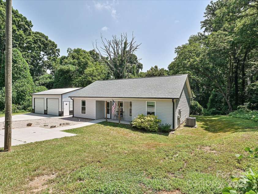 285 Hannah Avenue, Salisbury, NC 28147.  MLS# CAR4274337, YatesRealty ID 29523. 
