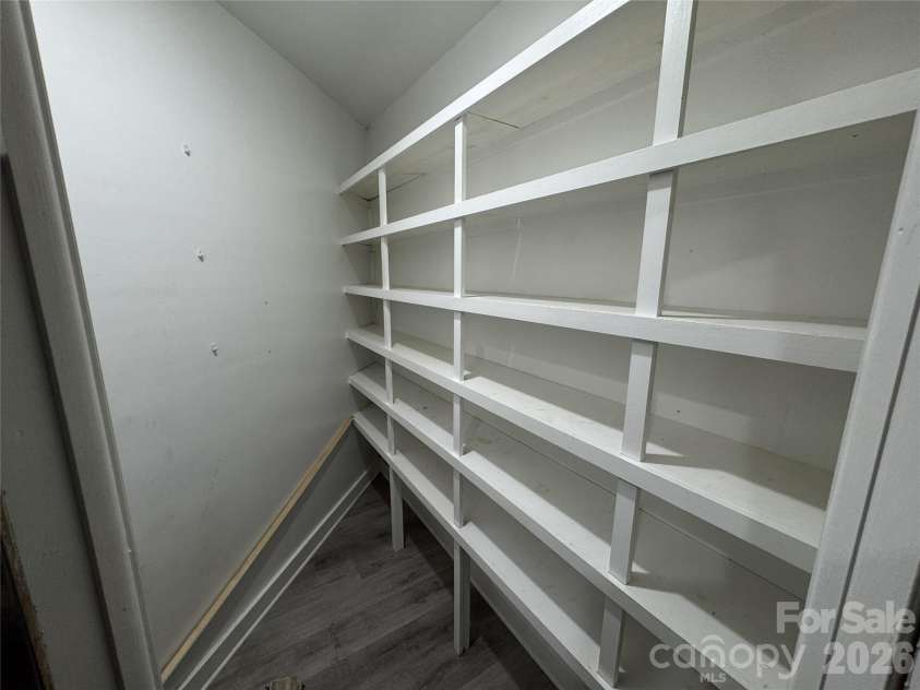7825 Plott Road, Charlotte, NC 28215.  MLS# CAR4392291, YatesRealty ID 29524. 