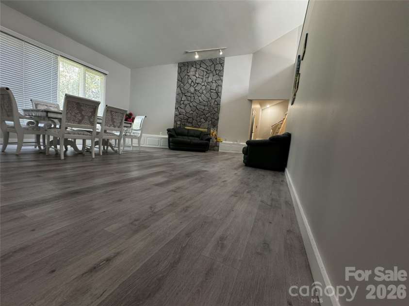 7825 Plott Road, Charlotte, NC 28215.  MLS# CAR4392291, YatesRealty ID 29524. 