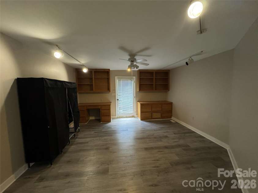 7825 Plott Road, Charlotte, NC 28215.  MLS# CAR4392291, YatesRealty ID 29524. 