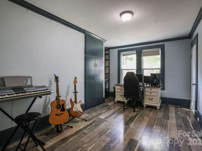 206 Elm Street, Lancaster, SC 29720.  MLS# CAR4282878, YatesRealty ID 29525. 