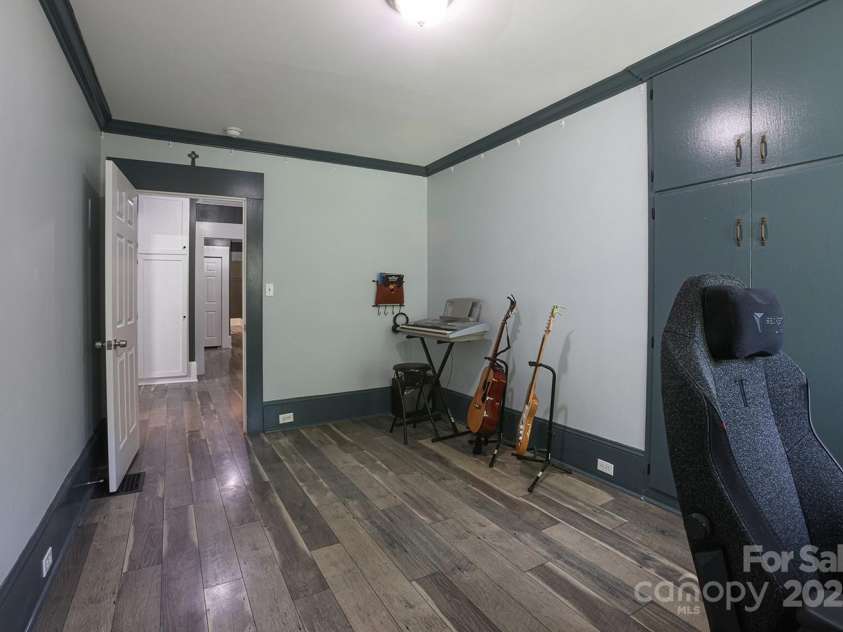 206 Elm Street, Lancaster, SC 29720.  MLS# CAR4282878, YatesRealty ID 29525. 