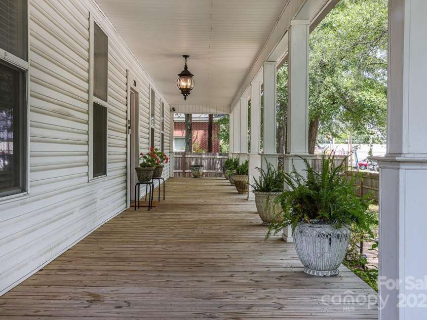 206 Elm Street, Lancaster, SC 29720.  MLS# CAR4282878, YatesRealty ID 29525. 