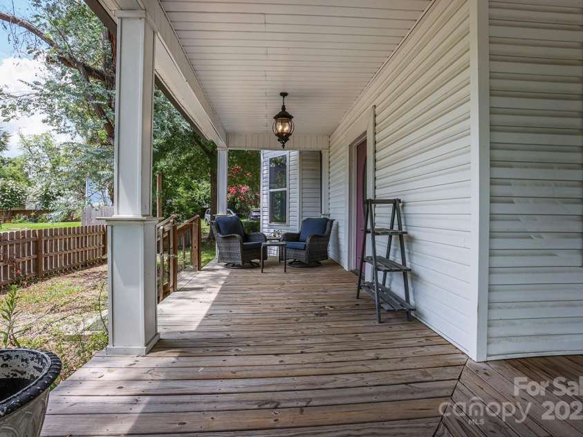 206 Elm Street, Lancaster, SC 29720.  MLS# CAR4282878, YatesRealty ID 29525. 