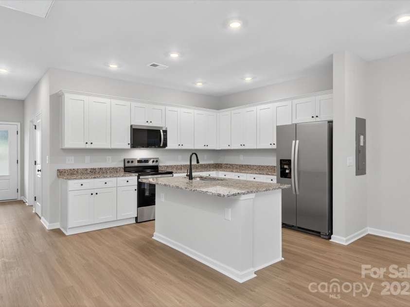 1350 Principal Featherstone Avenue, Gastonia, NC 28052.  MLS# CAR4287539, YatesRealty ID 29526. 