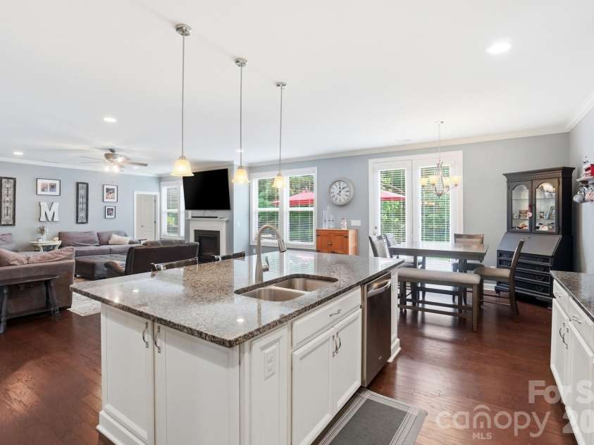 1385 Cilantro Court, Tega Cay, SC 29708.  MLS# CAR4391171, YatesRealty ID 29526. 