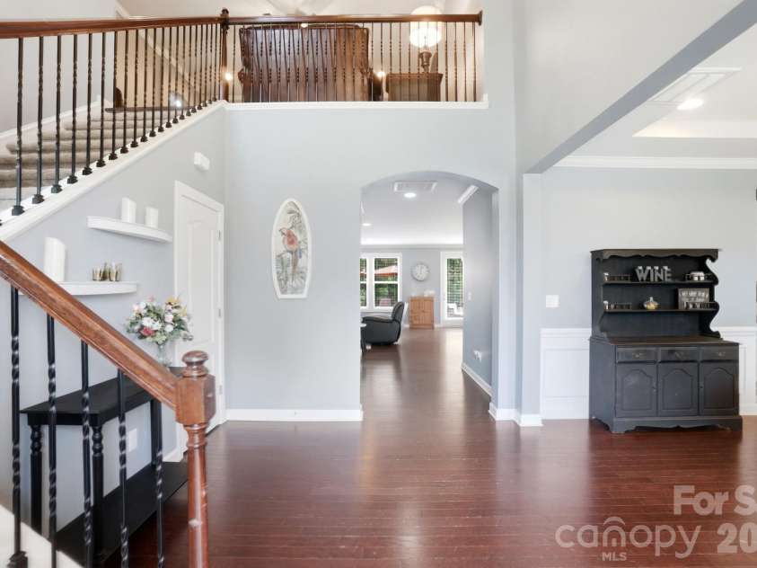 1385 Cilantro Court, Tega Cay, SC 29708.  MLS# CAR4391171, YatesRealty ID 29526. Entry  Hall