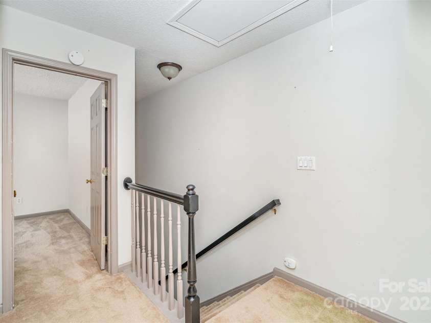 3630 Melrose Cottage Drive, Matthews, NC 28105.  MLS# CAR4278520, YatesRealty ID 29527. 