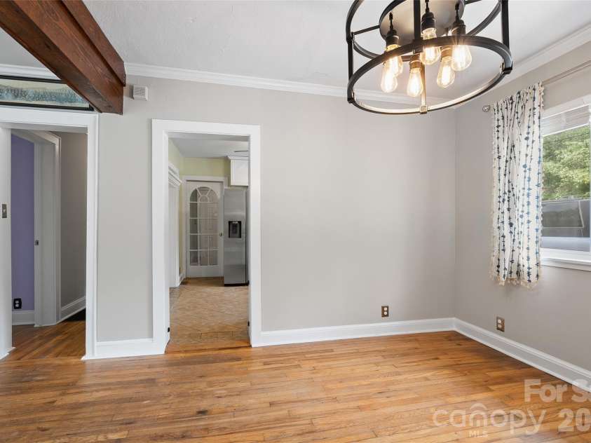 155 Michigan Avenue, Asheville, NC 28806.  MLS# CAR4388418, YatesRealty ID 29528. 