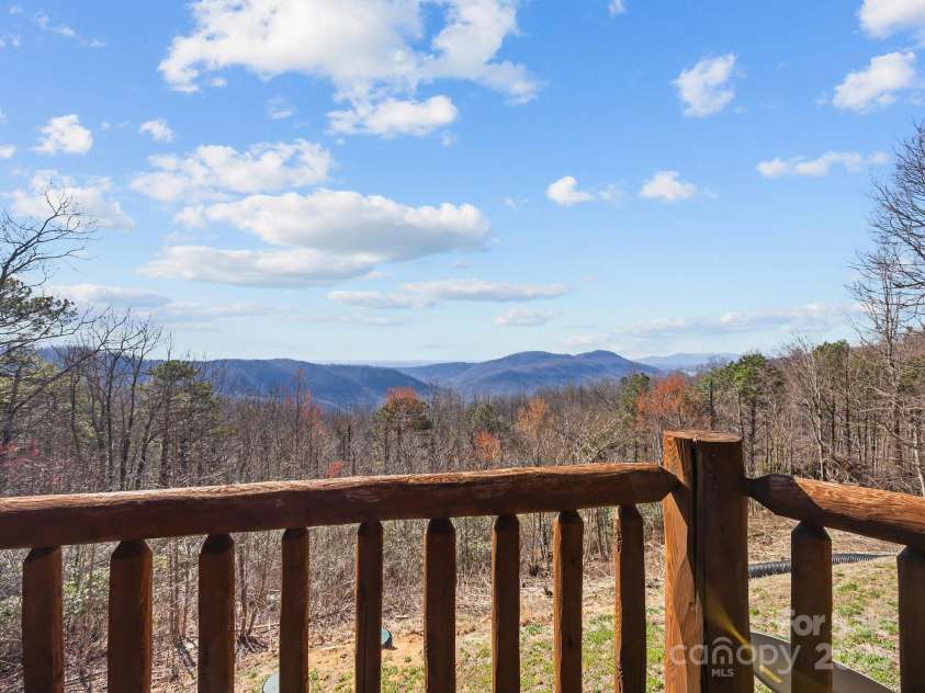 1797 Mckenzie Way, Old Fort, NC 28762.  MLS# CAR4240158, YatesRealty ID 29528. 