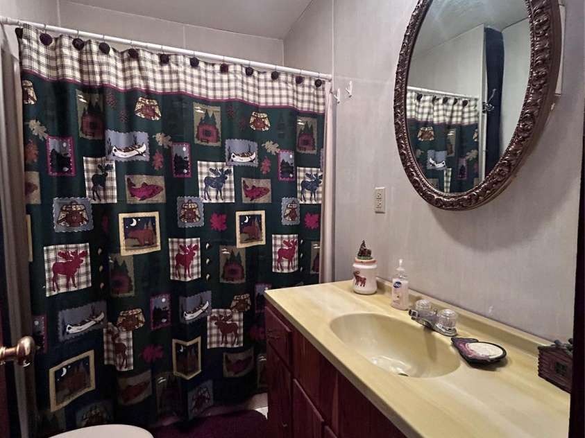 362 Melton Branch Road, Bakersville, NC 28705.  MLS# CAR4315469, YatesRealty ID 2953. 