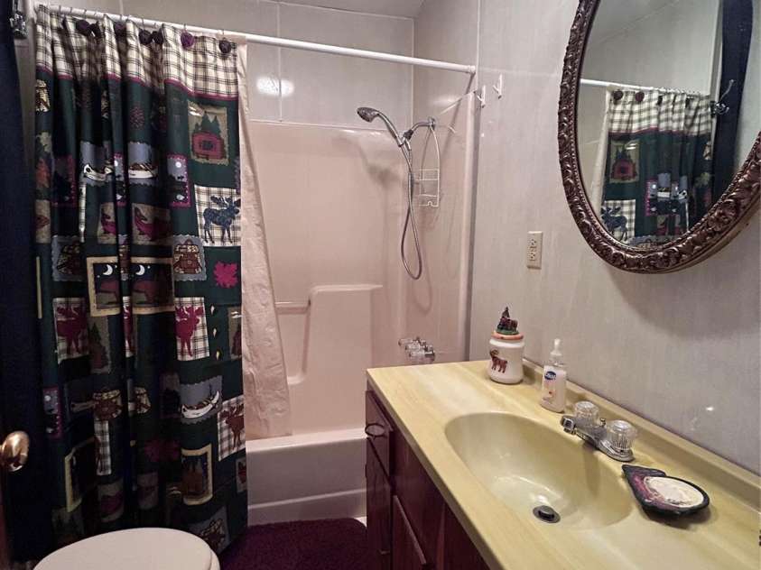 362 Melton Branch Road, Bakersville, NC 28705.  MLS# CAR4315469, YatesRealty ID 2953. 