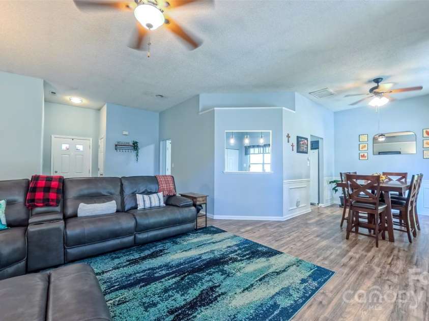 3693 Stonefield Street, Concord, NC 28027.  MLS# CAR4312117, YatesRealty ID 2953. Great Room 