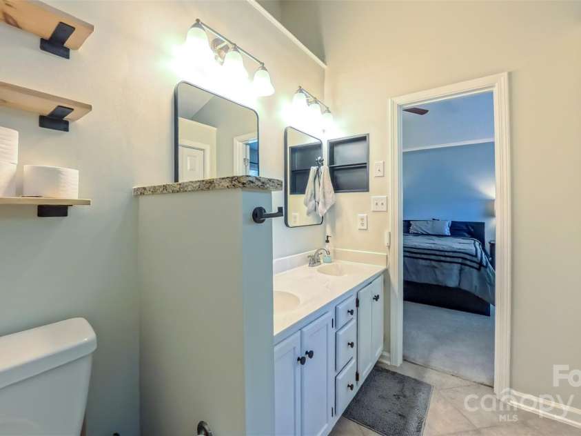 3693 Stonefield Street, Concord, NC 28027.  MLS# CAR4312117, YatesRealty ID 2953. Master Bath 