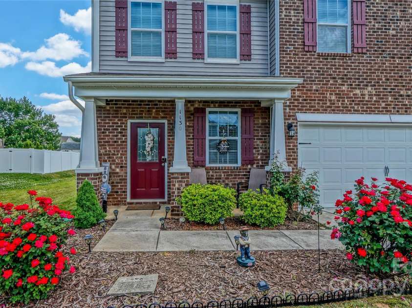 1130 Rock Haven Drive, Charlotte, NC 28216.  MLS# CAR4279066, YatesRealty ID 29530. 