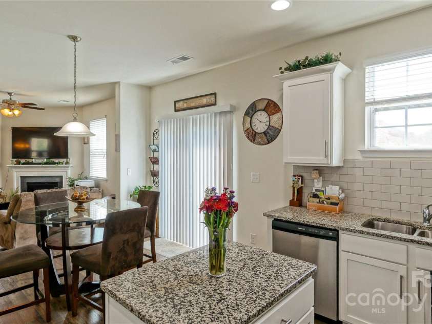 1130 Rock Haven Drive, Charlotte, NC 28216.  MLS# CAR4279066, YatesRealty ID 29530. 