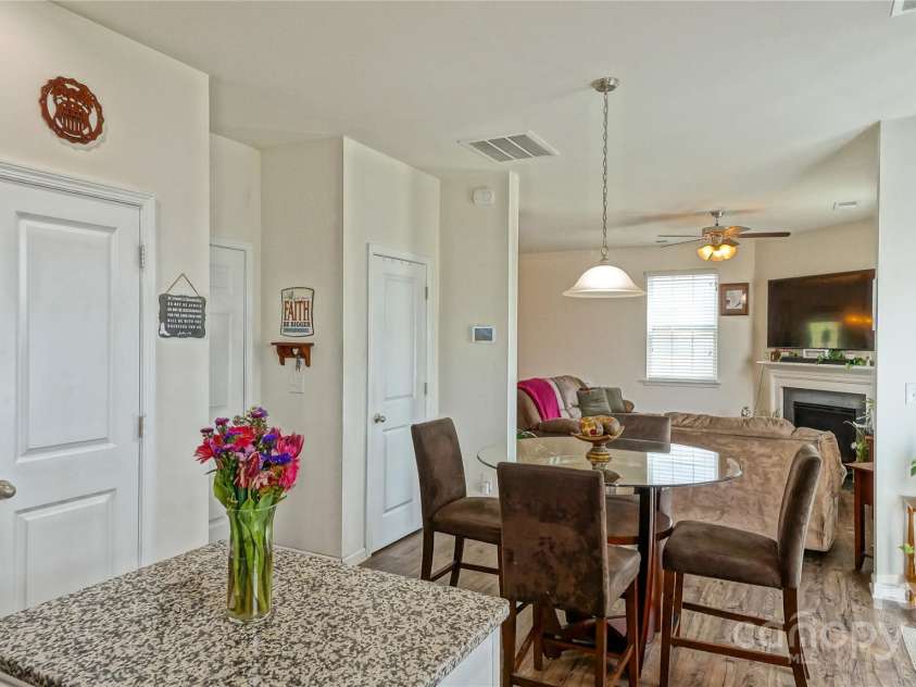 1130 Rock Haven Drive, Charlotte, NC 28216.  MLS# CAR4279066, YatesRealty ID 29530. 