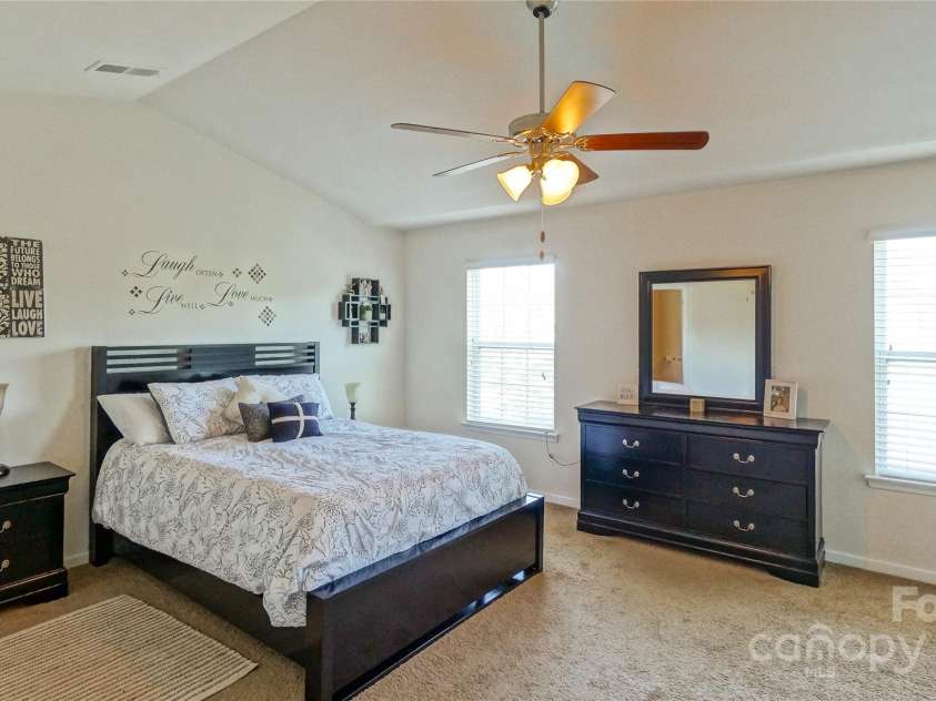 1130 Rock Haven Drive, Charlotte, NC 28216.  MLS# CAR4279066, YatesRealty ID 29530. 