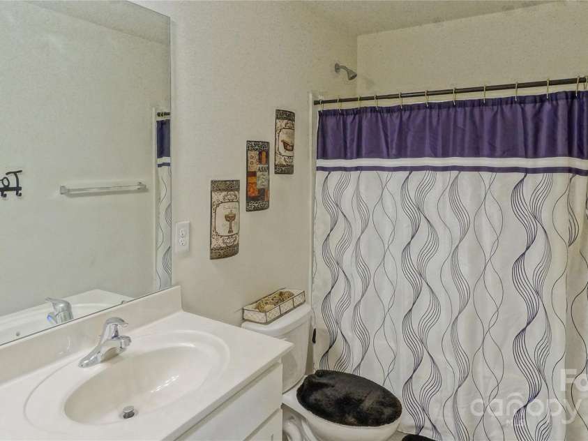 1130 Rock Haven Drive, Charlotte, NC 28216.  MLS# CAR4279066, YatesRealty ID 29530. 