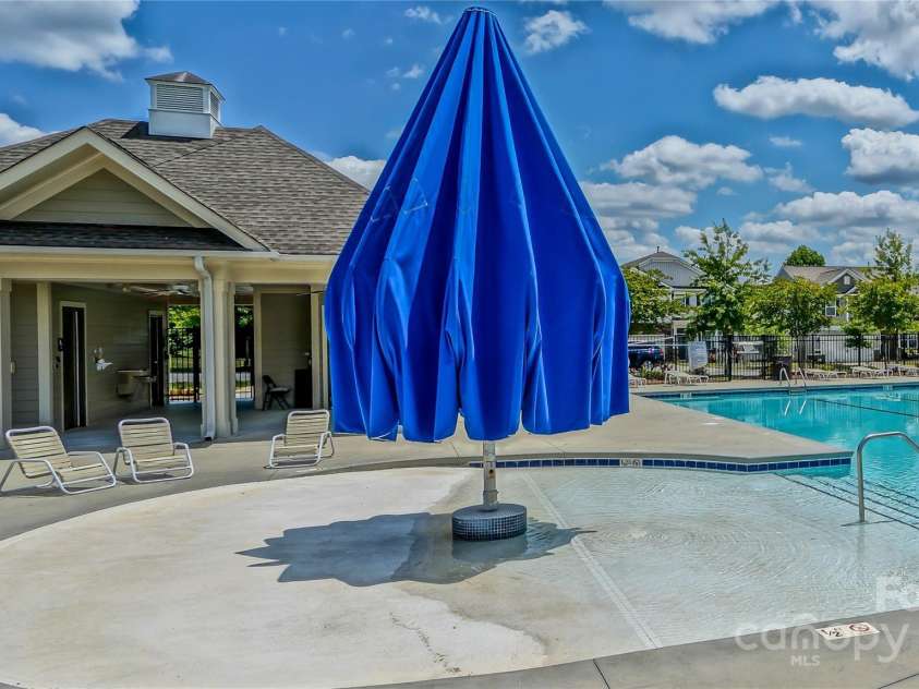 1130 Rock Haven Drive, Charlotte, NC 28216.  MLS# CAR4279066, YatesRealty ID 29530. 