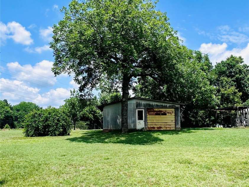 2150 Mary Street, China Grove, NC 28023.  MLS# CAR4391876, YatesRealty ID 29530. 