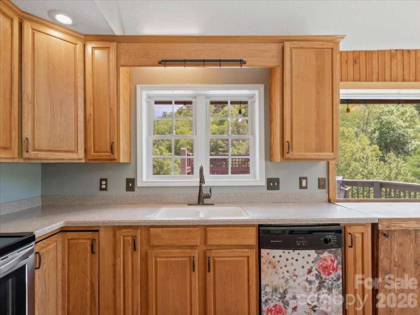 7714 State Highway 197 Highway, Green Mountain, NC 28740.  MLS# CAR4385570, YatesRealty ID 29531. 